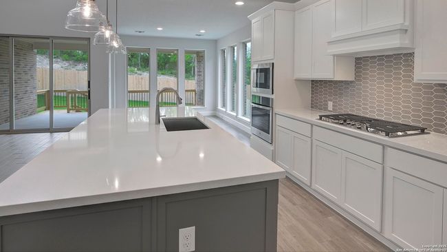 151 Lukas Cv, House other with 4 bedrooms, 4 bathrooms and null parking in San Antonio TX | Image 15