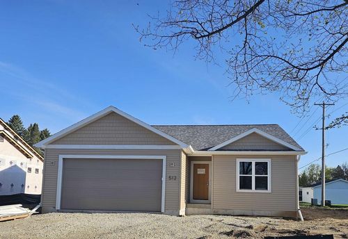 512 Village Ln, RIPON, WI, 54971-2707 | Card Image