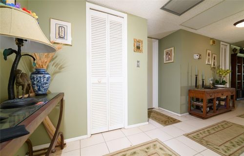 310-545 Oaks Ln, Pompano Beach, FL, 33069-3712 | Card Image
