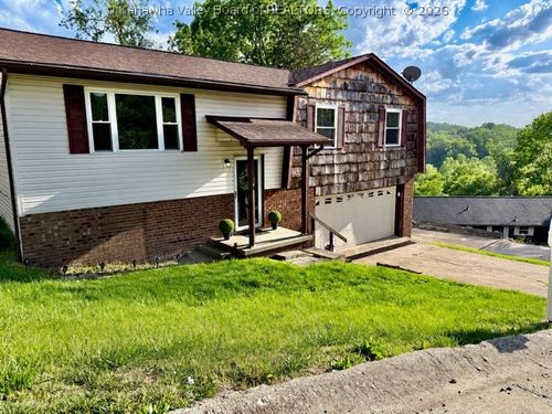 5106 Sunshine Cir, Cross Lanes, WV, 25313-2118 | Card Image