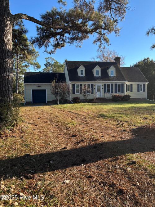111 W Canvasback Dr, Currituck, NC, 27929-9635 | Card Image