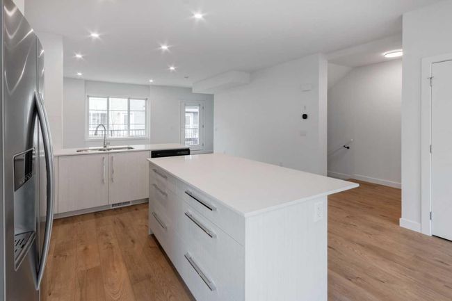 212 - 669 Savanna Blvd Ne, Home with 3 bedrooms, 2 bathrooms and 2 parking in Calgary AB | Image 8