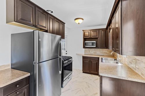 5840 Russell Ave S, Minneapolis, MN, 55410-2947 | Card Image