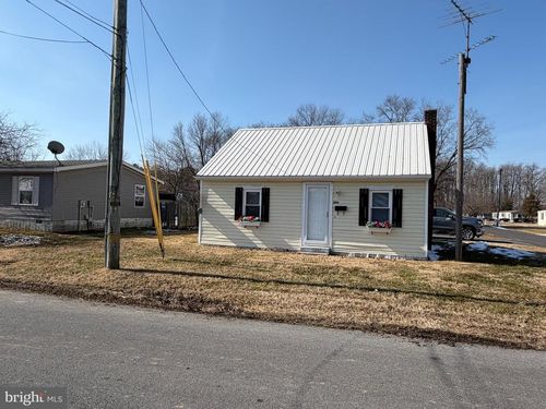 200 Dixie St, GREENWOOD, DE, 19950-9419 | Card Image