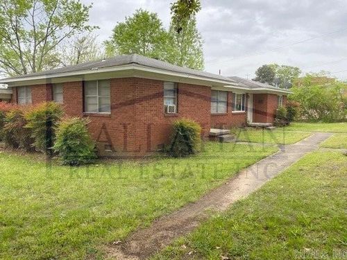 110 &amp; 112 W I Avenue, North Little Rock, AR, 72116 | Card Image