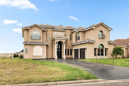 2806 Woods Dr S, Edinburg, TX, 78542-4531 | Card Image