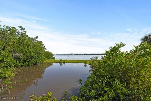 465 Donora Blvd, FORT MYERS BEACH, FL, 33931-3607 | Card Image
