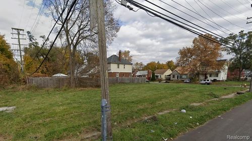 13211 Whitcomb St, Detroit, MI, 48227-2152 | Card Image