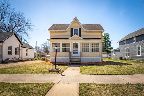 631 Pearl St, Sparta, WI, 54656-1913 | Card Image