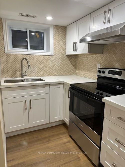 537 Grierson St, Oshawa, ON, L1G5J2 | Card Image