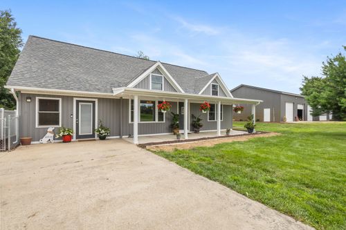 24920 Airline Rd, Sturgis, MI, 49091-8209 | Card Image