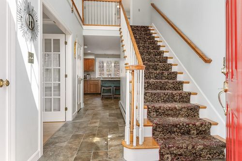6 Drury Plains Rd, Stratham, NH, 03885-2548 | Card Image
