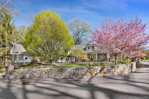 351 W Lake Blvd, Mahopac, NY, 10541-3079 | Card Image