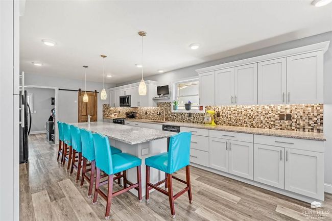 3673 Stewart Farm Rd, House other with 6 bedrooms, 4 bathrooms and null parking in Wamego KS | Image 14