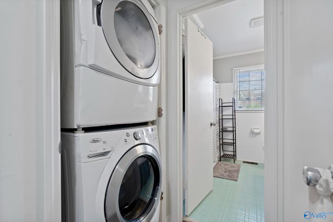 1401 Woodmont Ave Se, House other with 3 bedrooms, 2 bathrooms and null parking in Huntsville AL | Image 18