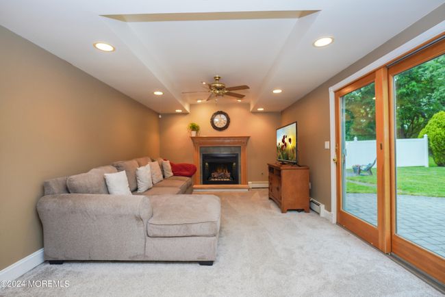 175 State Route 34, House other with 3 bedrooms, 3 bathrooms and null parking in Holmdel NJ | Image 17