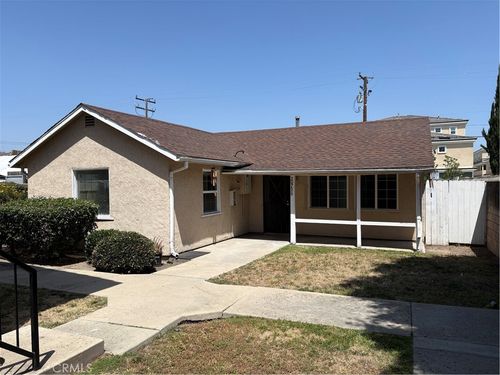 20726 Seine Ave, Lakewood, CA, 90715-1439 | Card Image