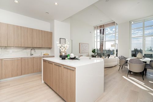 ph501-1295 Conifer St, North Vancouver, BC, V7J0B4 | Card Image