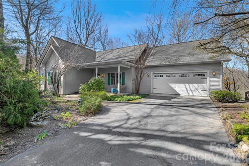 63 Wanei Ct, Brevard, NC, 28712-9291 | Card Image