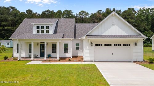613 Windward Dr, Oriental, NC, 28571-9670 | Card Image