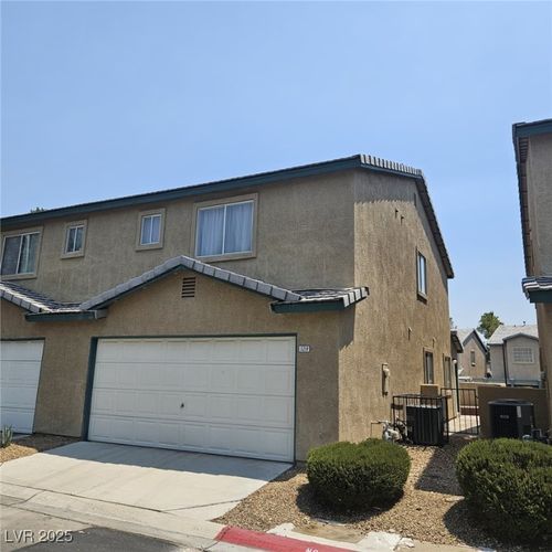5218 Pat Pl, Las Vegas, NV, 89118-1348 | Card Image