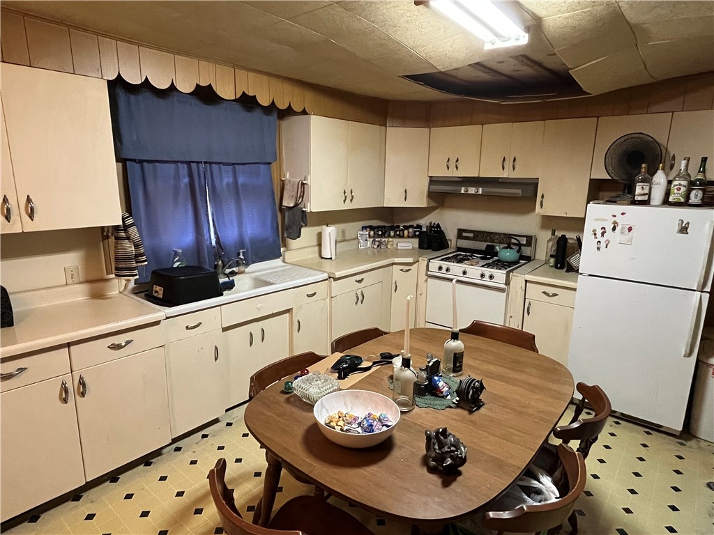 Residential in Corning City 5