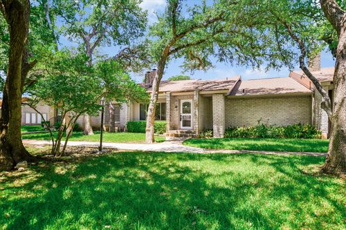 8113 East Ct, Austin, TX, 78759-8726 | Card Image