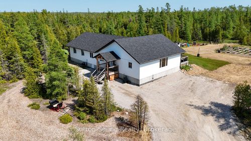 107 Whiskey Harbour Rd, Northern Bruce Peninsula, ON, N0H2T0 | Card Image
