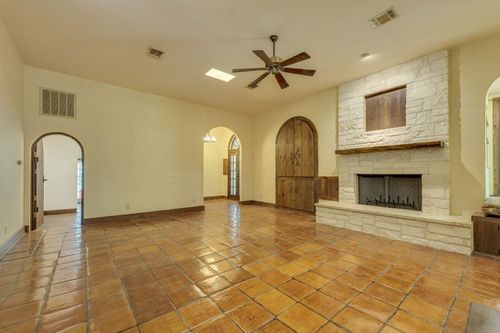 303 Twin Creek Rd, Manchaca, TX, 78652-5602 | Card Image