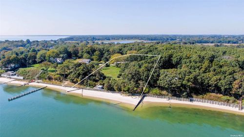189 Old Harbor Rd, New Suffolk, NY, 11956-2093 | Card Image