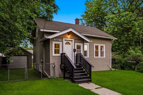 15021 Perry Ave, South Holland, IL, 60473-1084 | Card Image