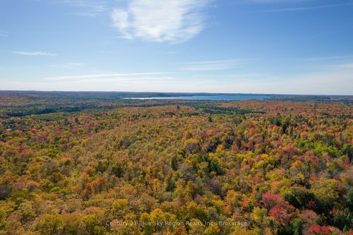 671 Tower Rd, Strong, ON, P0A1Z0 | Card Image