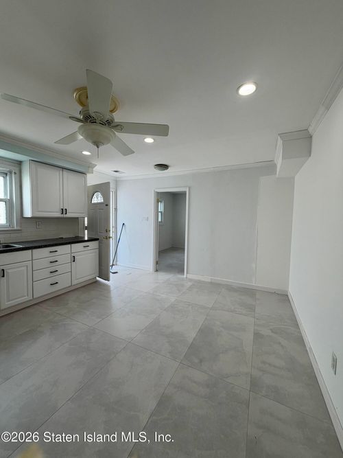 12 Elwood Avenue, Staten Island, NY, 10314 | Card Image