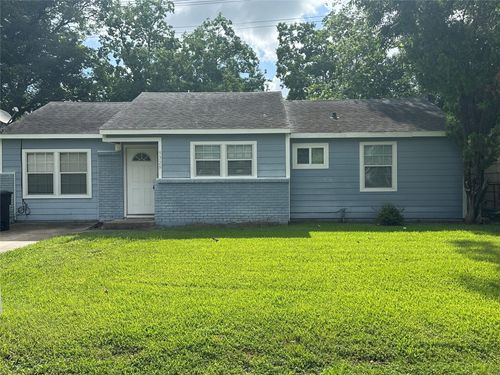 9329 Chesterfield Dr, Houston, TX, 77051-3110 | Card Image