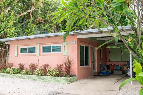 204 Coral Rd, Boynton Beach, FL, 33435-7306 | Card Image