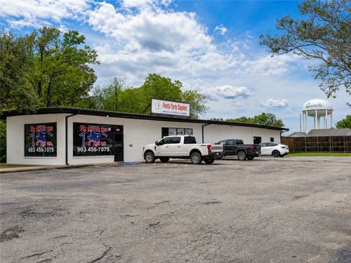 2804 Mitchell St, Greenville, TX, 75402-8939 | Card Image