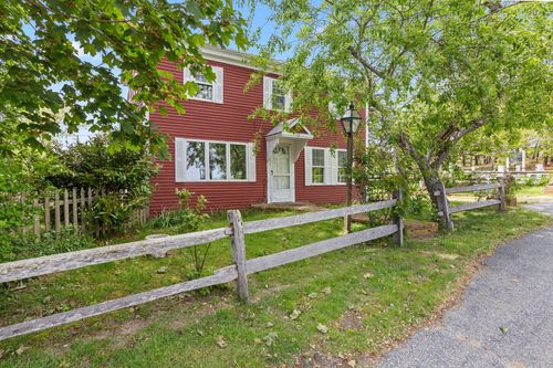 22 Brown St, Provincetown, MA, 02657-3109 | Card Image