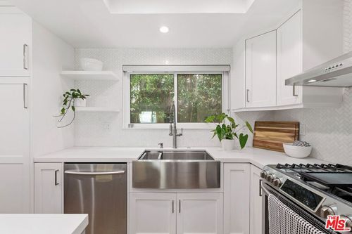 unit-101-910 19th St, Santa Monica, CA, 90403-3336 | Card Image