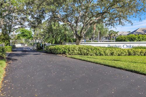 523-8161 Twelve Oaks Cir, NAPLES, FL, 34113-3006 | Card Image