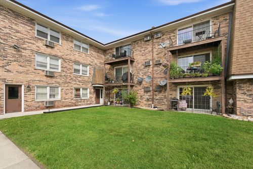 304-9817 Nottingham Ave, Chicago Ridge, IL, 60415-1027 | Card Image
