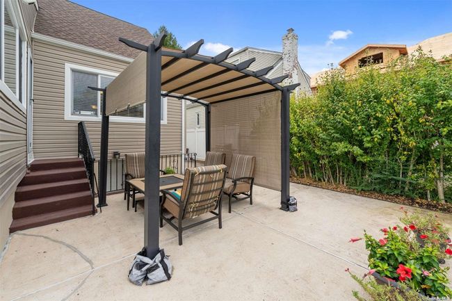 49-44 167 Th St, House other with 4 bedrooms, 3 bathrooms and null parking in Fresh Meadows NY | Image 5