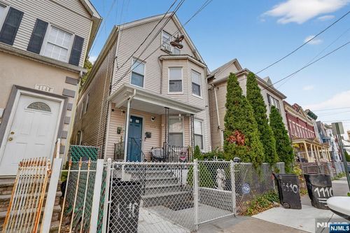 1110 Hampton Pl, Elizabeth, NJ, 07201-2416 | Card Image