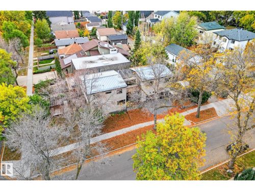8860 93 St Nw, Edmonton, AB, T6C3T1 | Card Image