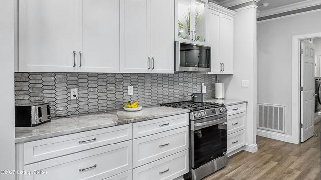 5019 Caerlson Ln, House other with 2 bedrooms, 2 bathrooms and null parking in Louisville KY | Image 15