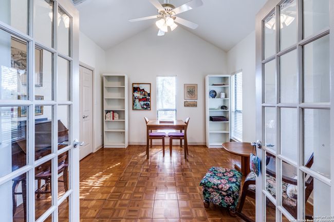 21655 Valley Park Dr, House other with 3 bedrooms, 3 bathrooms and null parking in Garden Ridge TX | Image 5