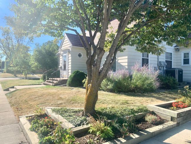 602 2 Nd St W, House other with 3 bedrooms, 3 bathrooms and null parking in Canby MN | Image 6
