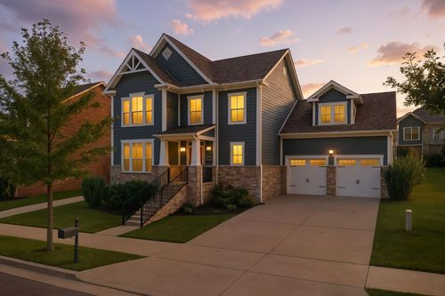 8029 Brookpark Ave, Franklin, TN, 37064-1493 | Card Image