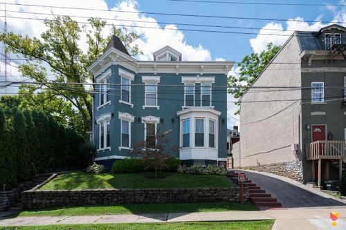 2711 Price Ave, Cincinnati, OH, 45204-1427 | Card Image