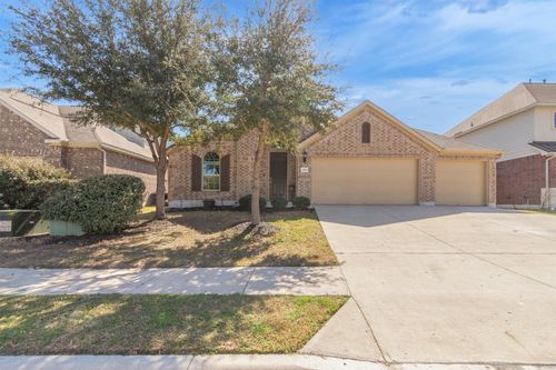 120 Shirley Dr, Buda, TX, 78610-3675 | Card Image