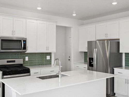 4601 Sunsplash Way, Johnstown, CO, 80534-9535 | Card Image